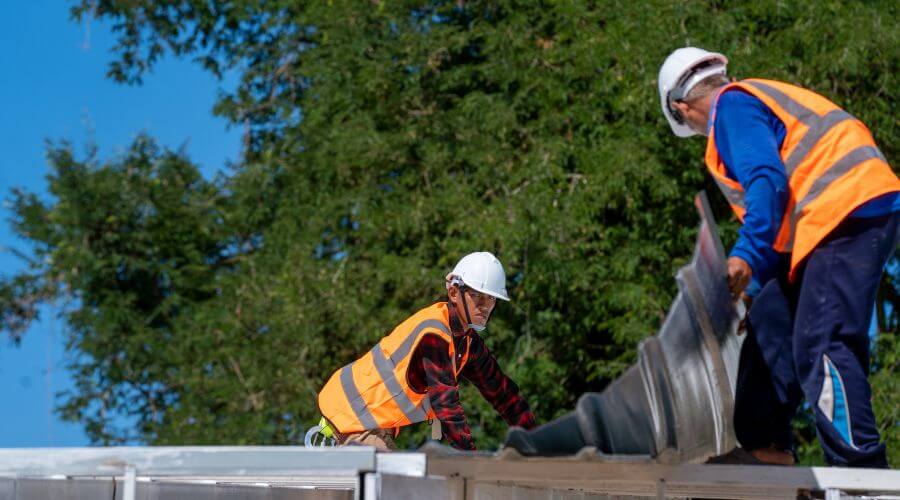 Roof maintenance in Brownsboro, TX
